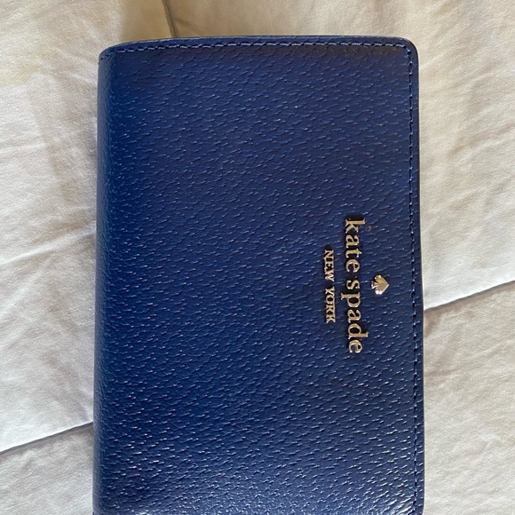Kate Spade Purse and Wallet for Sale - Picture 2 of 3